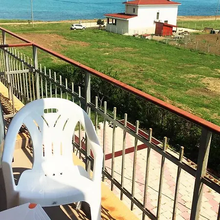 Casa Eden 3* كوستِنيست