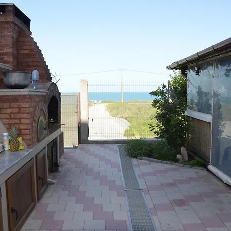 Casa Eden Πανσιόν 3*