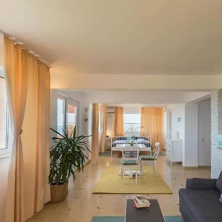 Casa Eden 3* Costinești