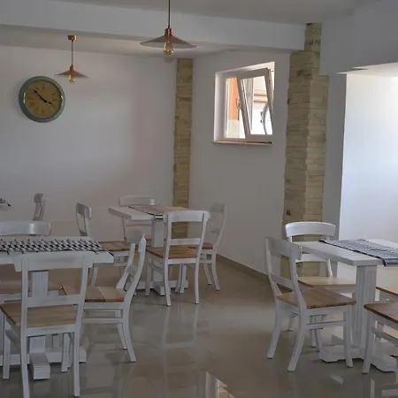 Casa Eden 3* Costinești