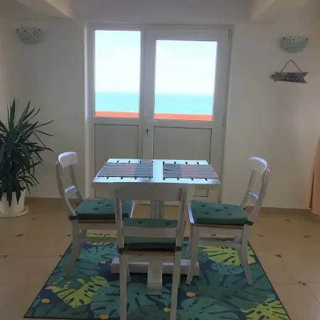 Casa Eden Πανσιόν 3*